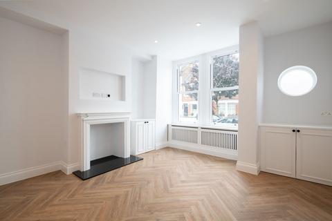 66 Bassingham Road, Earlsfield, London, SW18 3AG