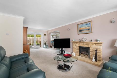 undefined, Wickham Close, Evesham WR11