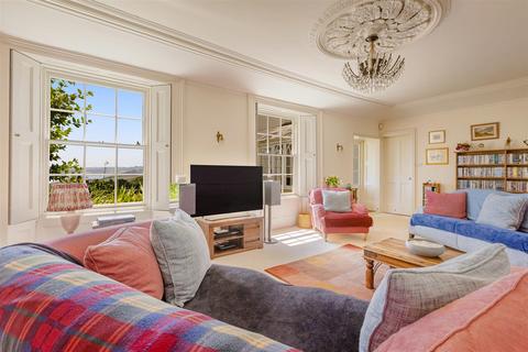 undefined, Strete Dartmouth