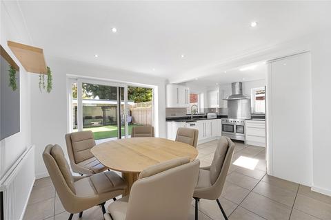 undefined, Golfside Close, New Malden