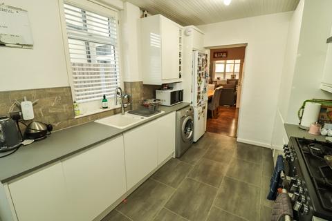 3 bedroom terraced house for sale, Rectory Road, Grays RM17