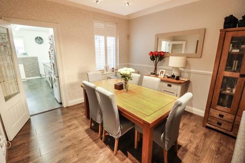 3 bedroom terraced house for sale, Rectory Road, Grays RM17