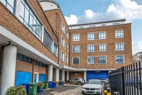 Grange Yard, London, SE1
