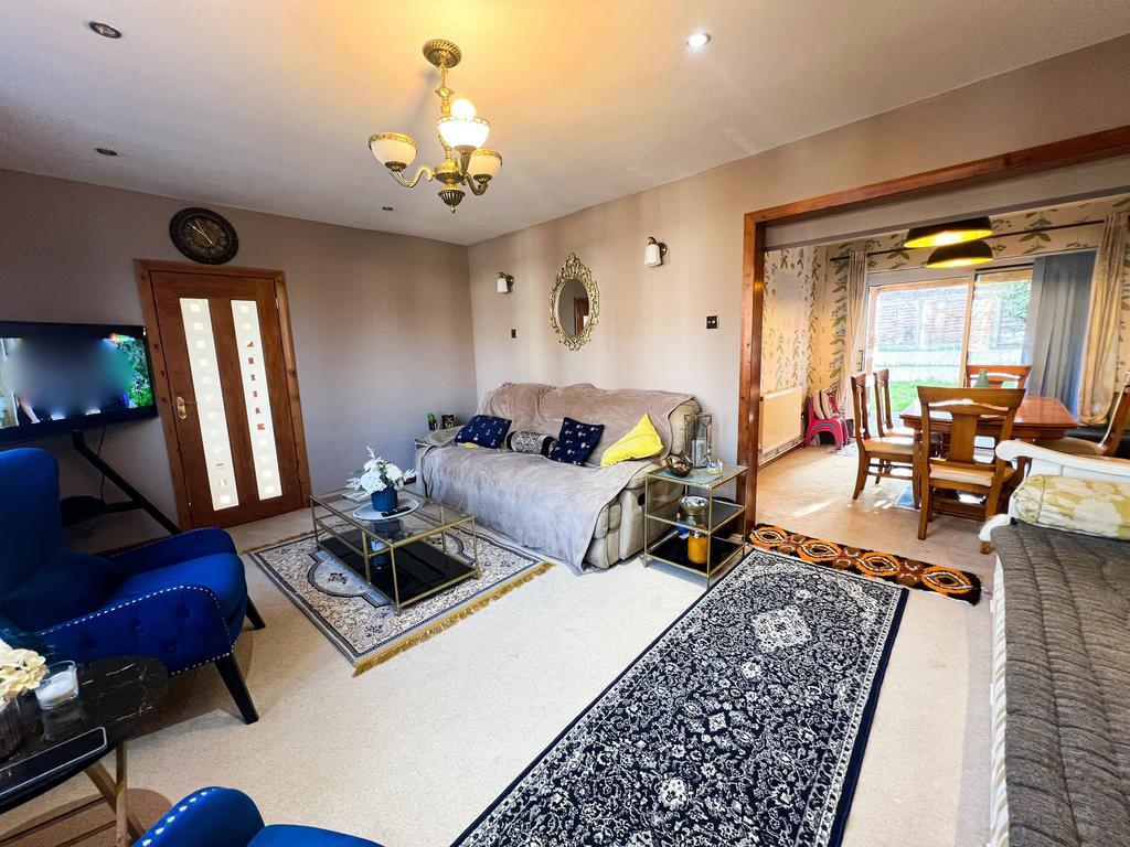 Wednesbury Rd RM3