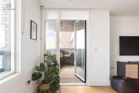 2 bedroom apartment for sale, 121 Upper Richmond Road, Putney, SW15 2DU
