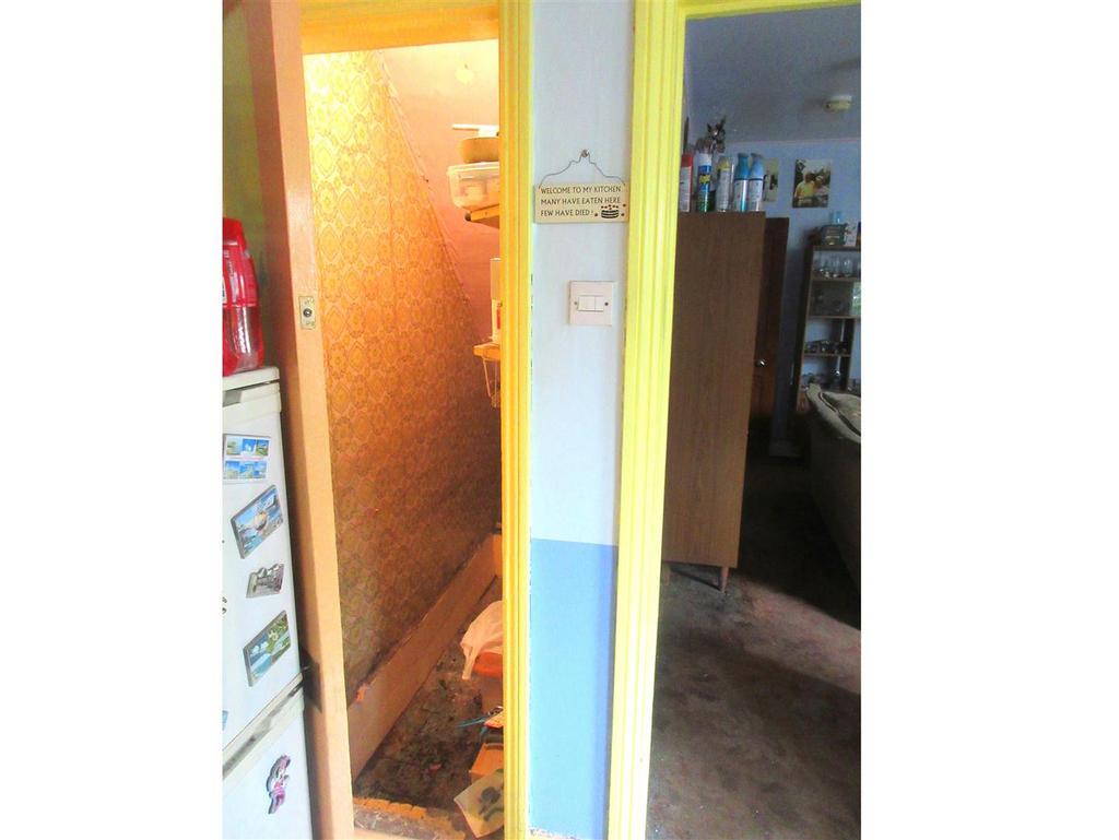 7 Hartshorne Rd Pantry (adusted).jpg