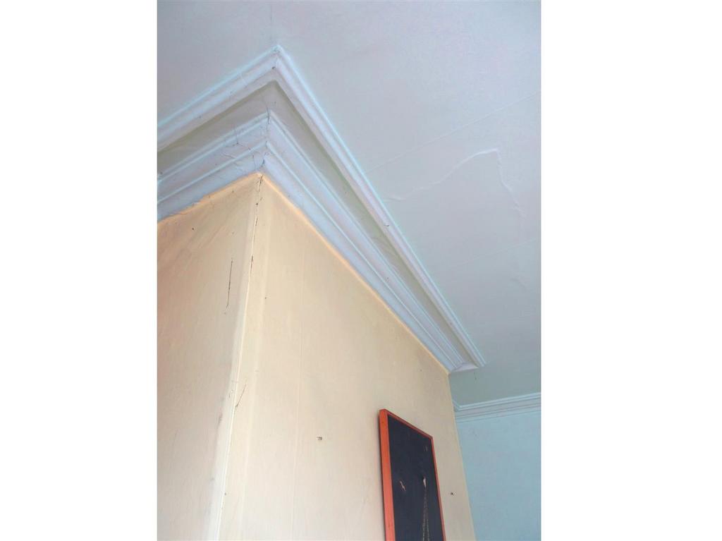 7 Hartshorne Rd Front Room Coving (adusted).jpg