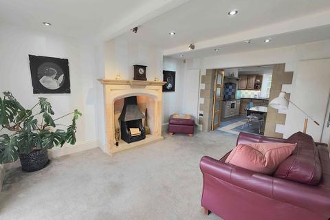 2 bedroom cottage for sale, Marsh Lane, Halifax HX3