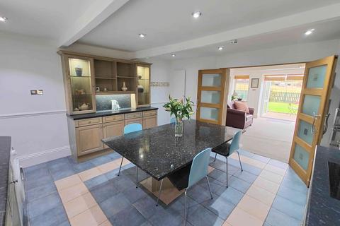 2 bedroom cottage for sale, Marsh Lane, Halifax HX3