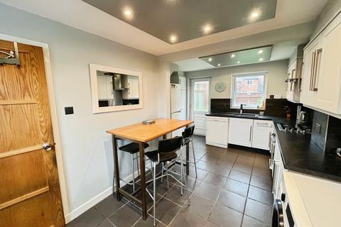 3 bedroom semi-detached house for sale, Deacon Road, Leicester LE4