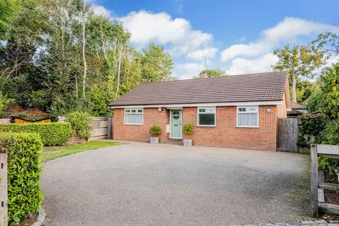 3 bedroom detached bungalow for sale, West Street, Lingfield RH7
