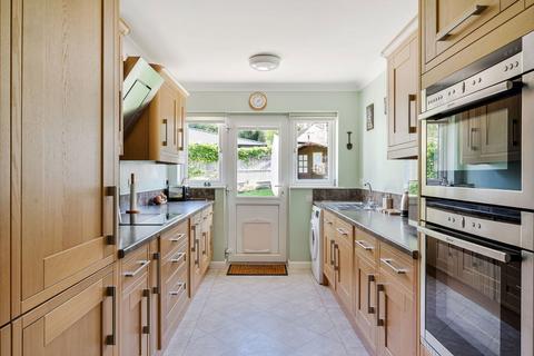 3 bedroom detached bungalow for sale, West Street, Lingfield RH7