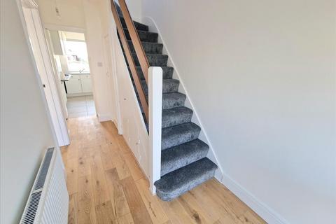 2 Oakshade Road, Bromley, BR1 5QD