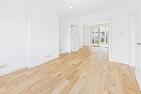 2 Oakshade Road, Bromley, BR1 5QD