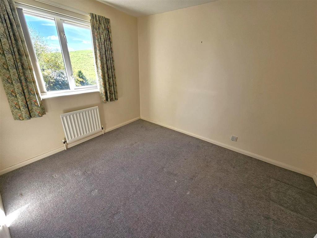 Bedroom 2.jpg