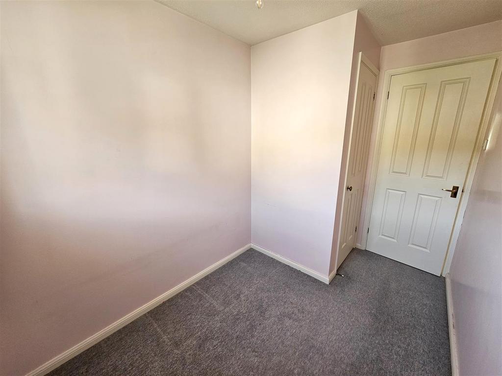 Bedroom 3 (2).jpg