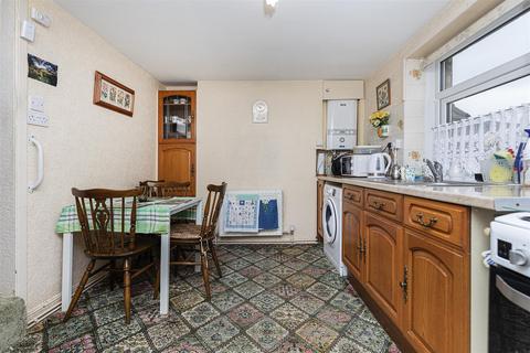 undefined, Royd Terrace, Huddersfield HD4
