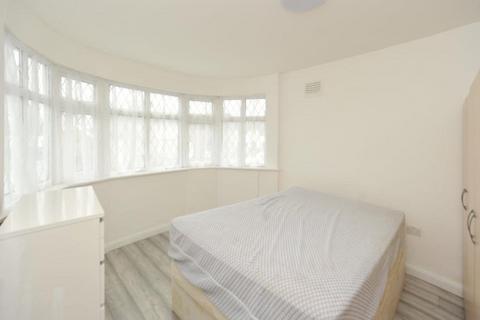 undefined, Cavendish Avenue, Ruislip HA4