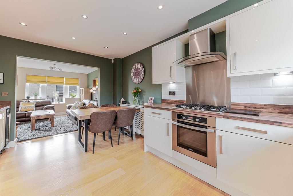 Dining kitchen