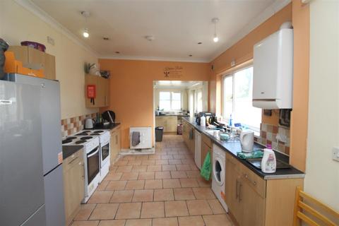 1 bedroom house to rent, Whitchurch Road, Cardiff CF14