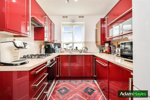 2 bedroom apartment for sale, Montrose Crescent, London N12