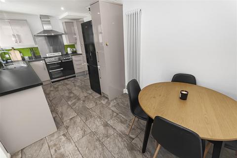 11 Fernview Drive, Ramsbottom, Bury, BL0 9XB