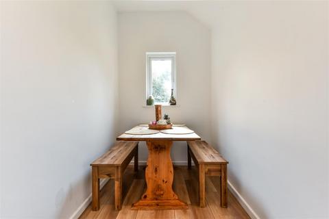 2 bedroom end of terrace house for sale, Farne Lane, Birdham