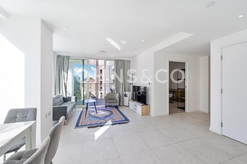 2 bedroom flat to rent, Bouchon Point, The Silk District, Whitechapel, E1
