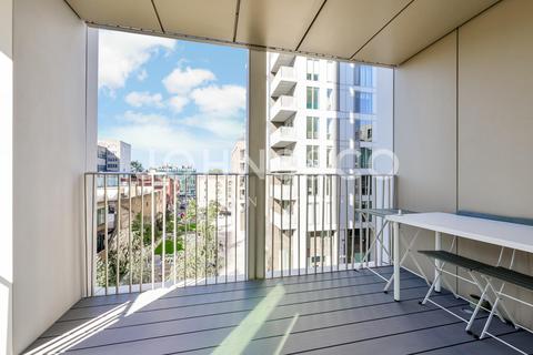 2 bedroom flat to rent, Bouchon Point, The Silk District, Whitechapel, E1