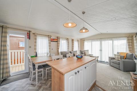 undefined, Sea End Park home, Burnham-On-Crouch, Essex, CM0