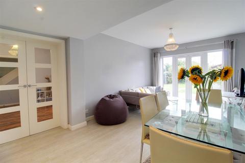 undefined, Hatherleigh Gardens, Potters Bar EN6