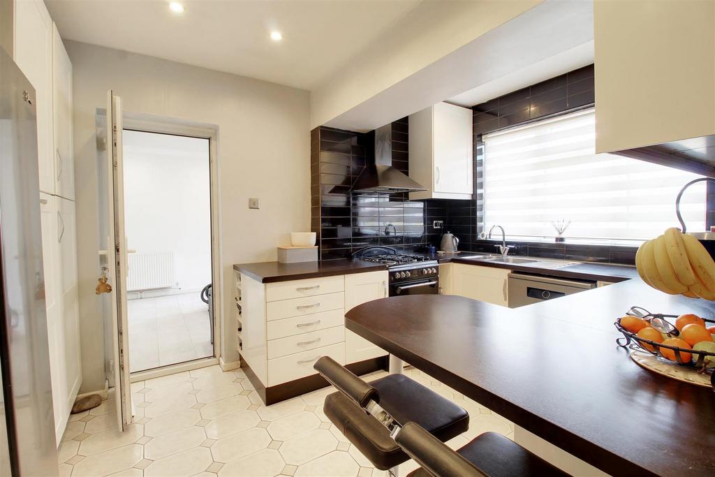 IMG 9349-IMG 9351.jpg