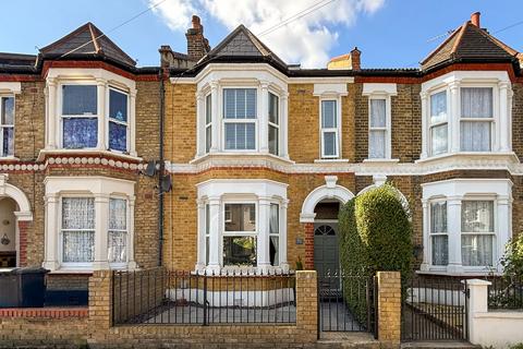 71 Nelgarde Road, London, SE6 4TB