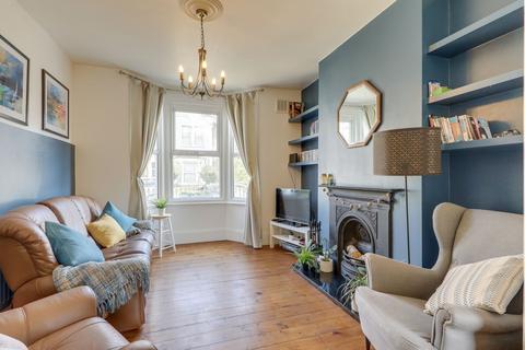 71 Nelgarde Road, London, SE6 4TB