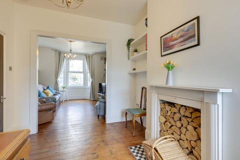 71 Nelgarde Road, London, SE6 4TB