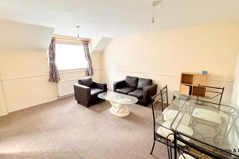 2 bedroom flat for sale, Flamstead End Road, West Cheshunt
