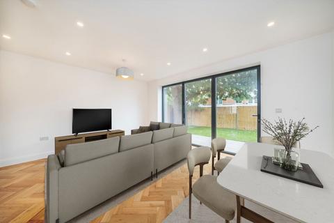 3 bedroom detached house for sale, Grand Drive, London SW20