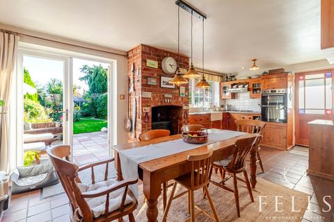 4 bedroom detached house for sale, Northfield Road, Ringwood BH24