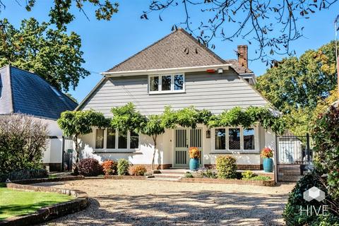 4 bedroom detached house for sale, Chine Walk, Ferndown BH22