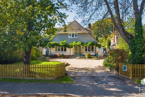 4 bedroom detached house for sale, Chine Walk, Ferndown BH22