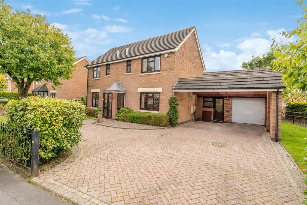 16 Frankholmes Drive 3.jpg