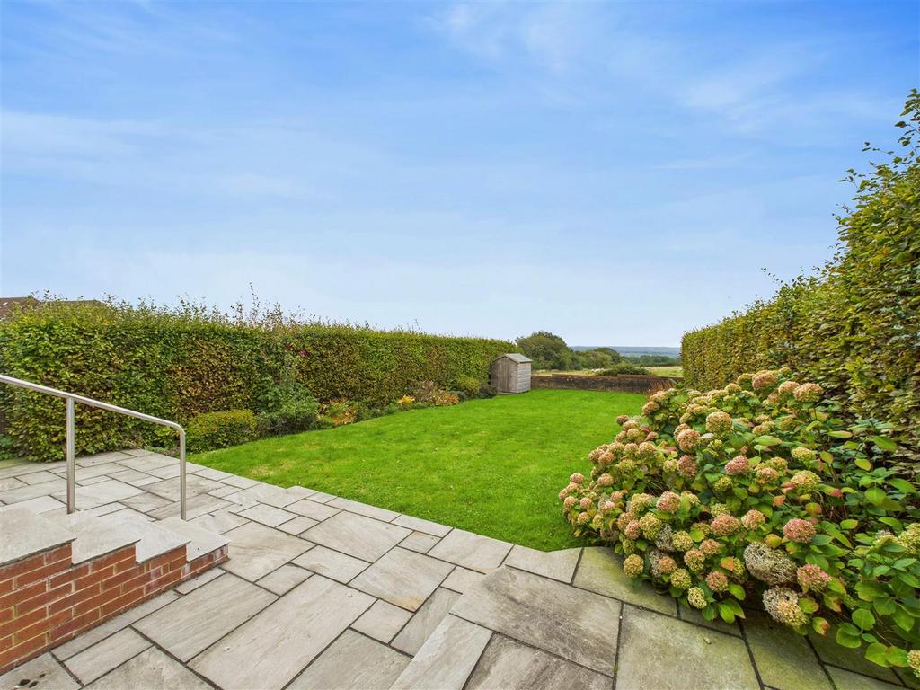 CAM05476 G0-PR0067-STILL022.jpg