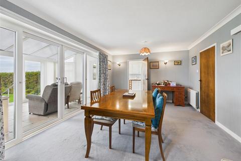 4 bedroom detached house for sale, Main Road, Holmesfield