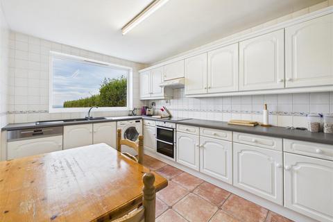 4 bedroom detached house for sale, Main Road, Holmesfield