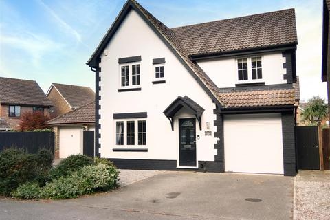 4 bedroom detached house for sale, Harebell Close, Littlehampton BN17