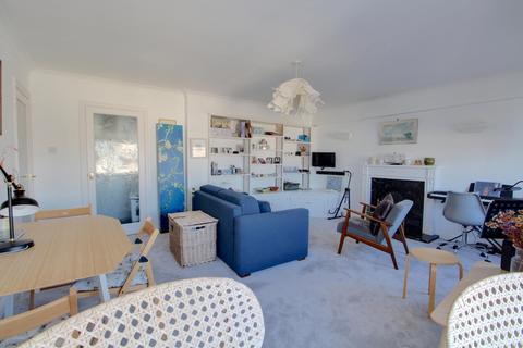 1 bedroom flat for sale, The Albemarle, Marine Parade