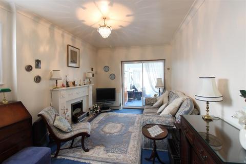 undefined, Battery Road, Cowes PO31