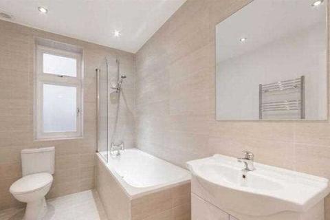 3 bedroom apartment for sale, London NW3