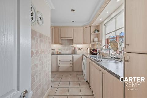 50 Celedon Close, Grays, RM16 6PZ