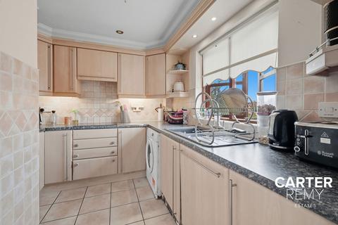 50 Celedon Close, Grays, RM16 6PZ